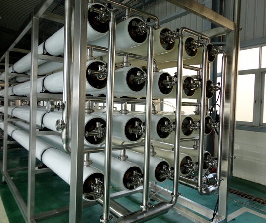 <font color='#0033CC'>水處理設備如何對酒店餐飲污水進行處理？</font>